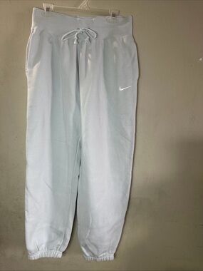 Nike Sweatpants Women’s Size M Very Light Grey Oversized Fit High Rise Joggers
